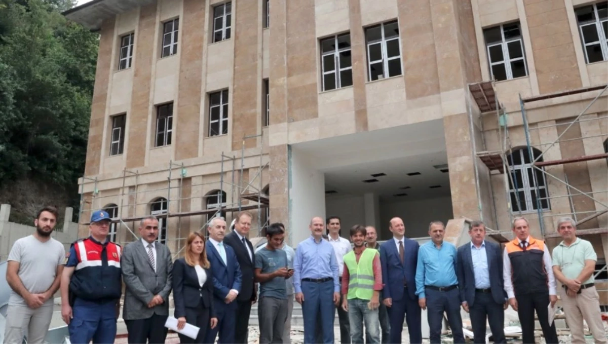 İçişleri Bakanı Süleyman Soylu, Memleketi Trabzon\'da Yapımı Süren Yatırımları İnceledi