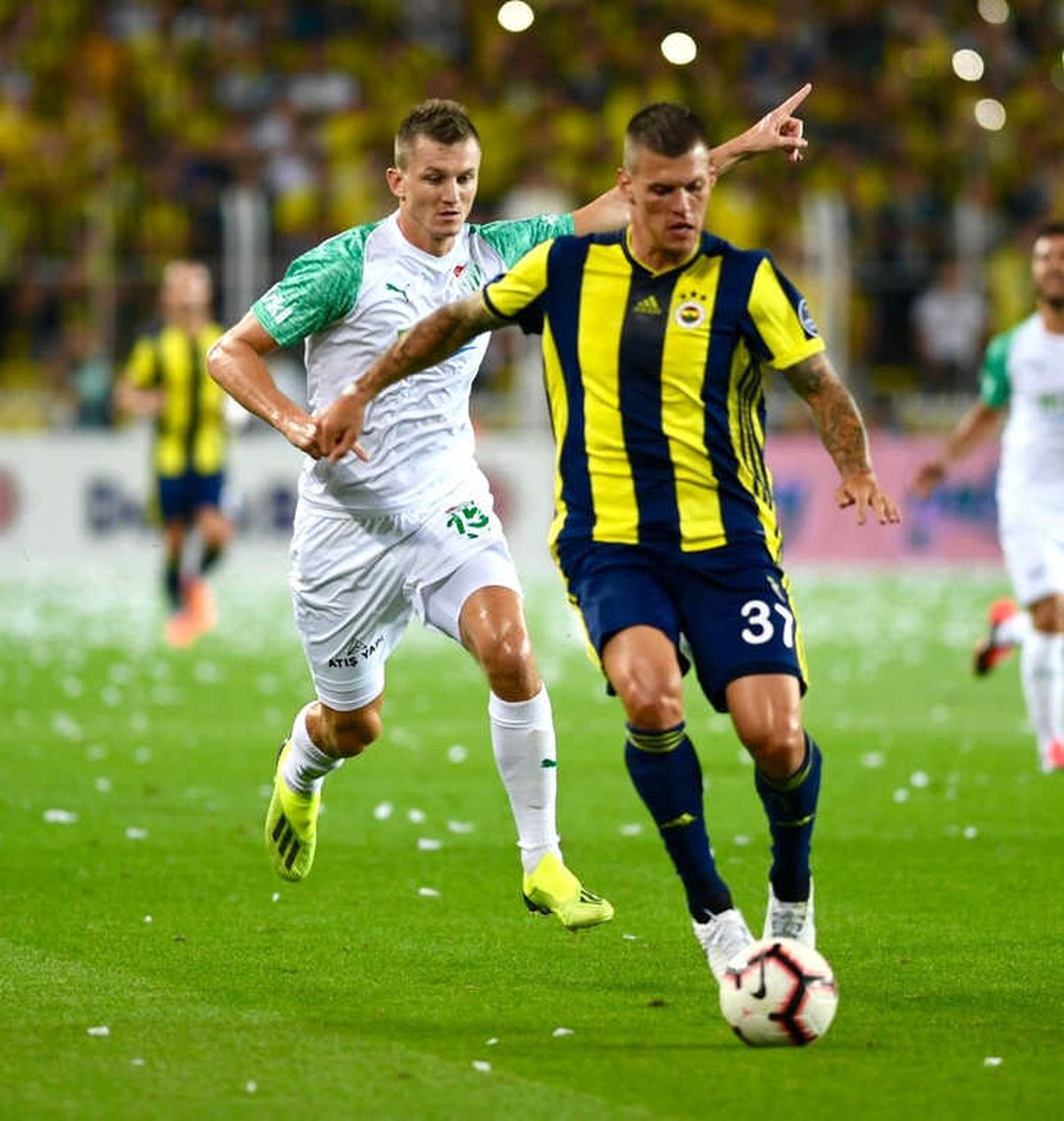 Kadroda Düşünülmüyordu, Kadıköy\'de İlk 11\'de Sahaya Çıktı