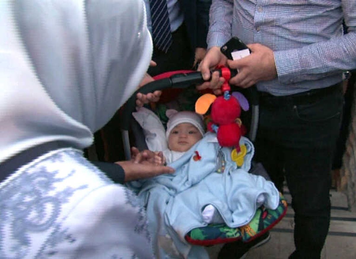 TBMM Başkanı Yıldırım\'dan Mert Bebeğe Altın