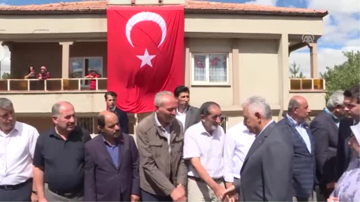 TBMM Başkanı Yıldırım ve Bakanlar Şehit Evinde (2)