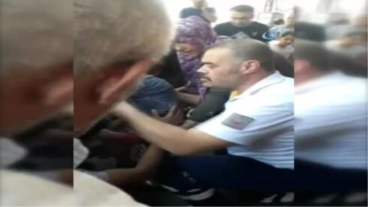 Vücuduna Bisiklet Demiri Saplanan Çocuk Kurtarıldı