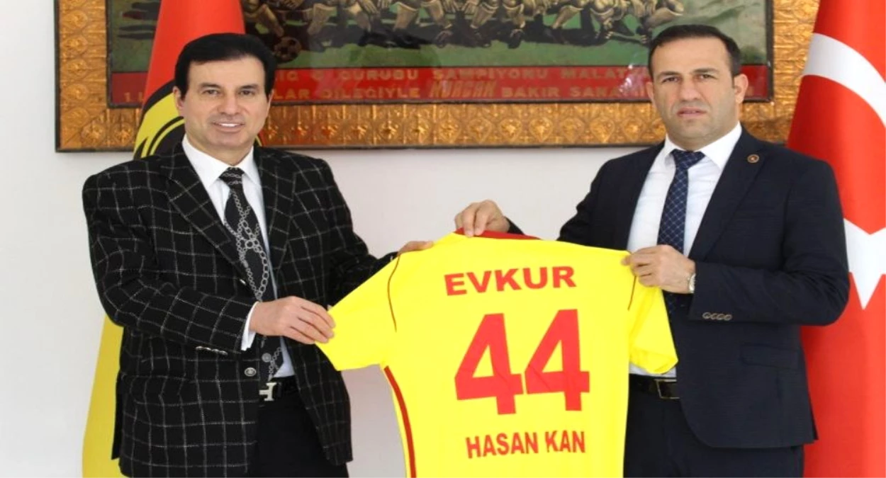 Yeni Malatyaspor Sponsoruyla Yeniden Anlaştı