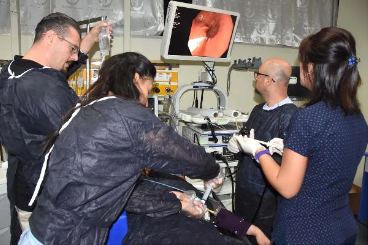 Akalazya Hastaları İzmir\'de Ameliyatsız Şifa Buluyor