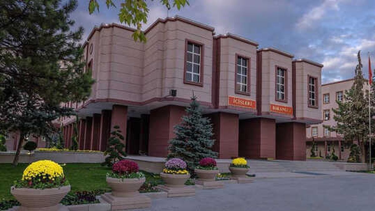 Dövizde Manipülasyona\' 4 Koldan Soruşturma