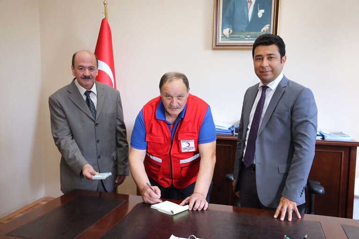 Duyarlı Vatandaştan Kızılay\'a 10 Bin TL Bağış