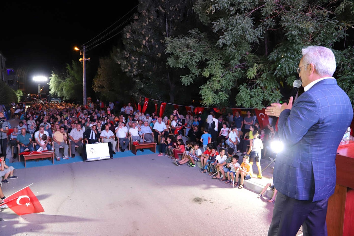 Erzincan Belediye Başkanı Cemalettin Başsoy Mahalle Programlarına Devam Ediyor