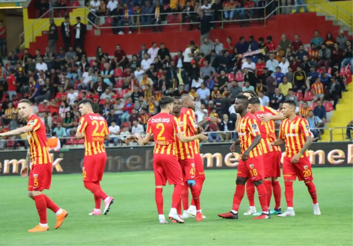 Kayserispor Puanla Başladı