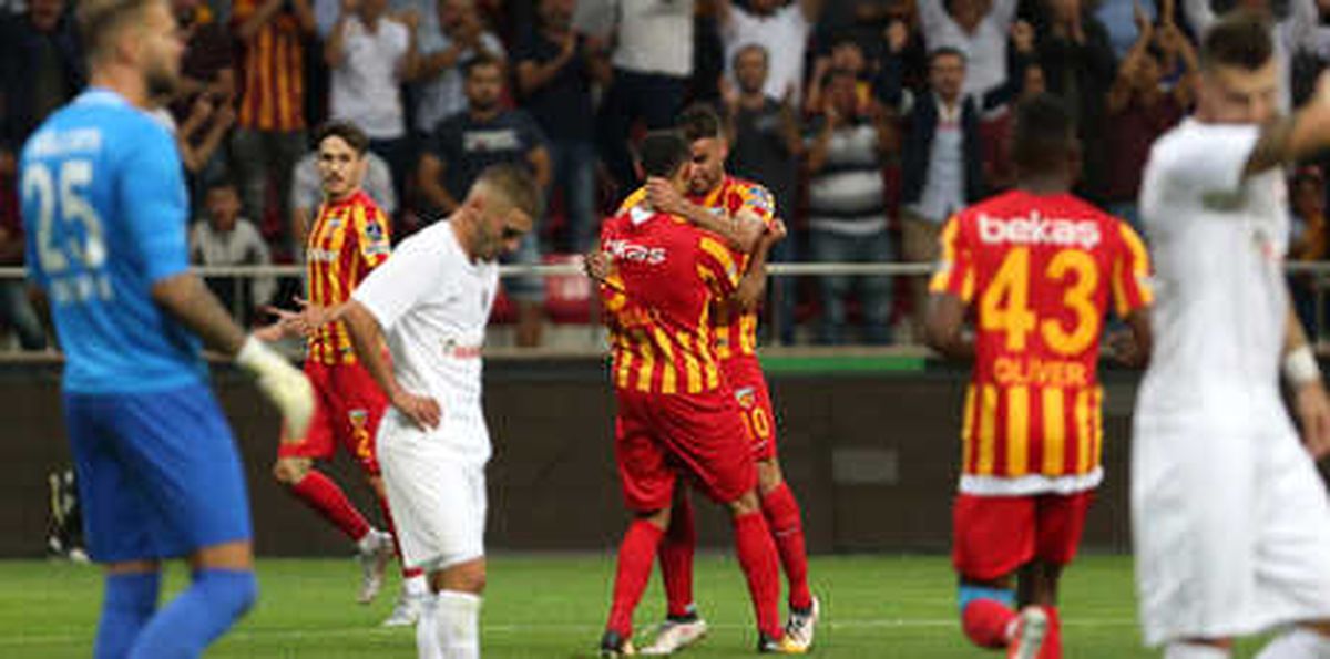 9 Süper Lig Ekibine Tff\'den 2.6\'şar Milyon Tl