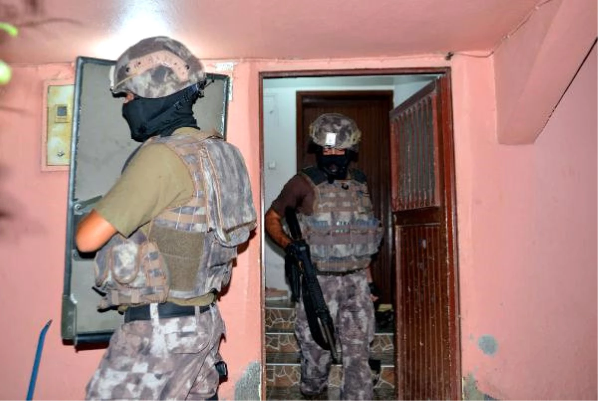 Adana\'da PKK\'ya 15 Ağustos Operasyonu: 12 Gözaltı