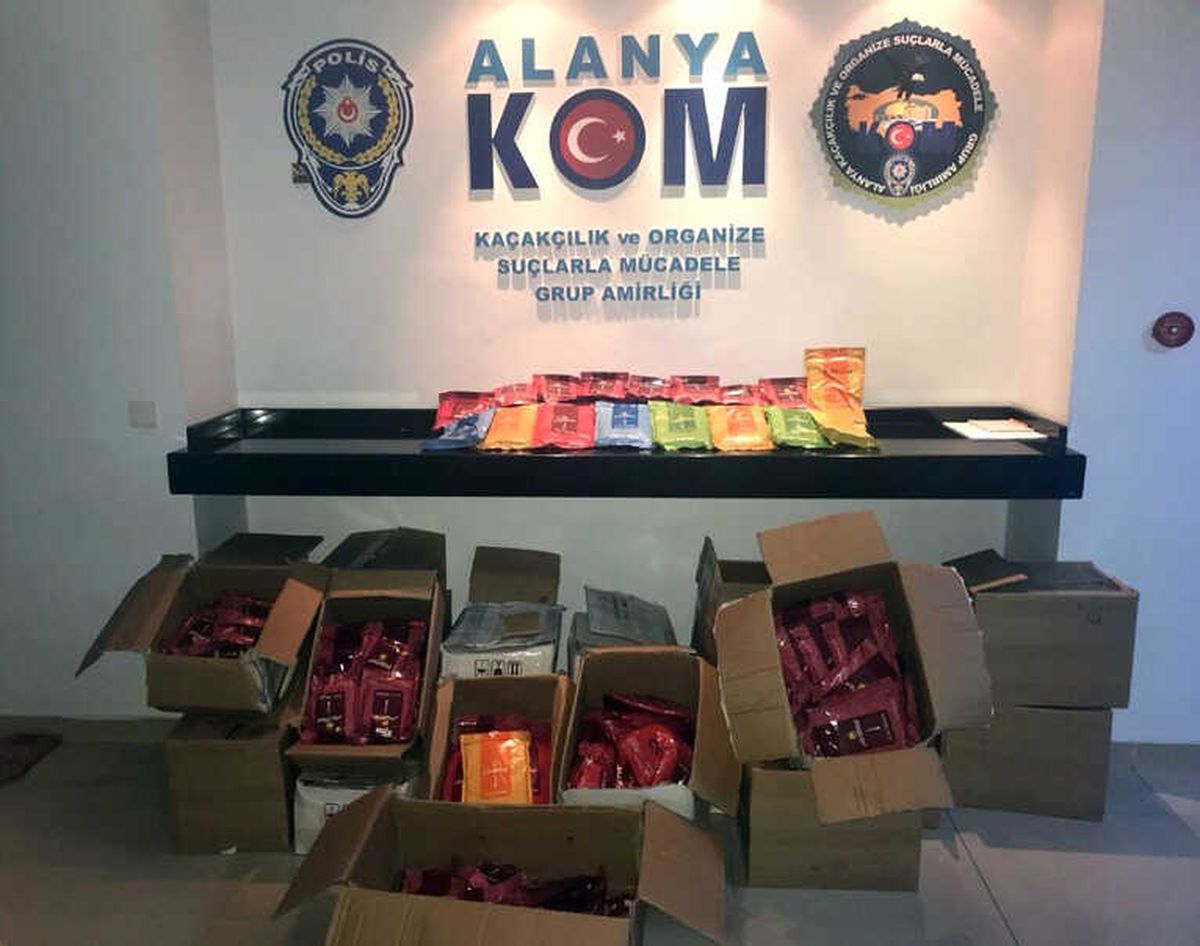 Alanya\'da 334 Kilogram Kaçak Nargile Tütünü Ele Geçirildi
