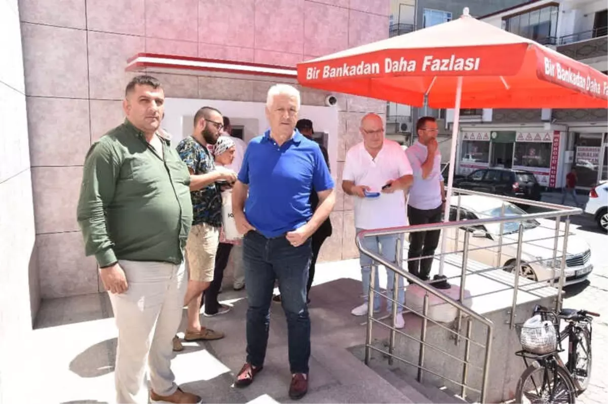 Döviz Bozduran Vatandaşa Başkan İspiroğlu\'ndan Çerezlik Fındık