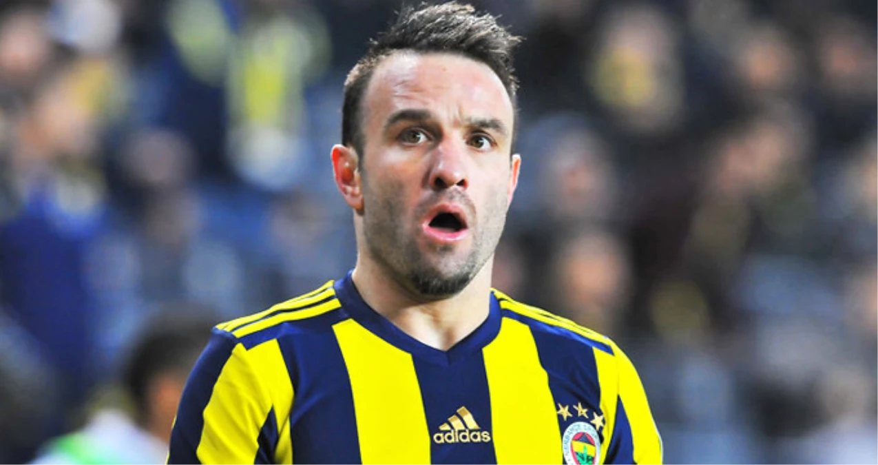 Fenerbahçeli Valbuena, Guingamp\'la Anlaşamadı, Takımda Kaldı