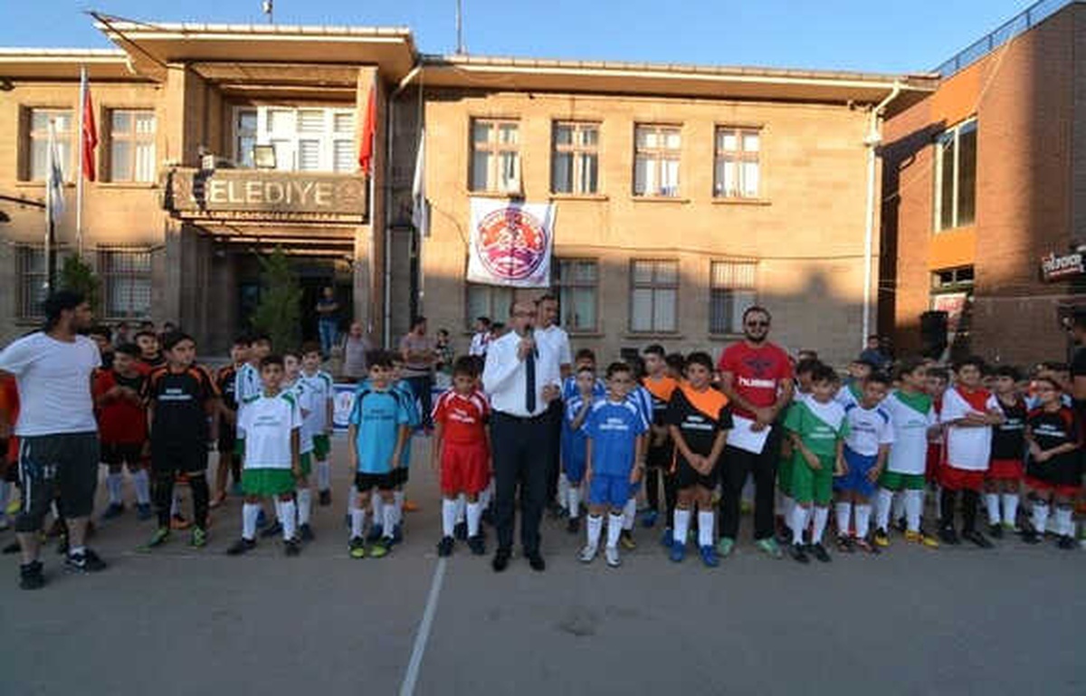 Sandıklı Belediyesi\'nden Sokak Futbol Turnuvası