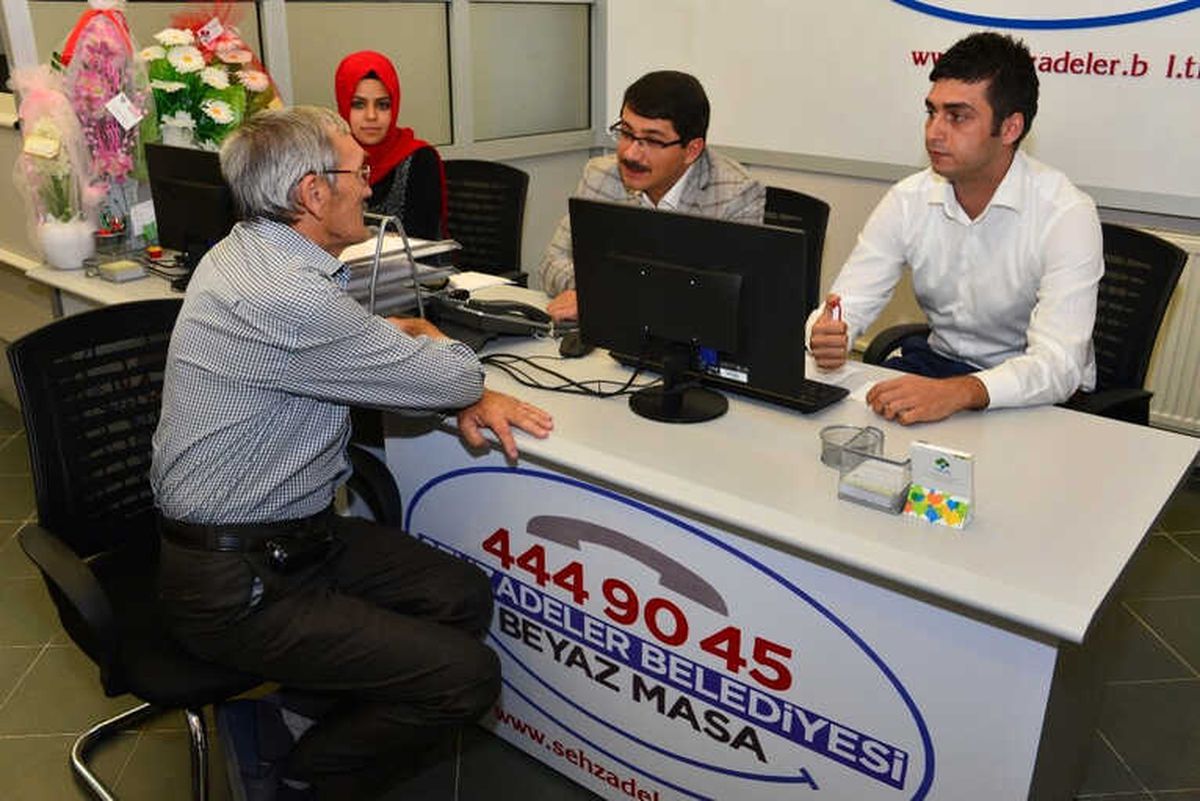 Şehzadeler\'de 4 Yılda 12 Bin Sorun Çözüldü