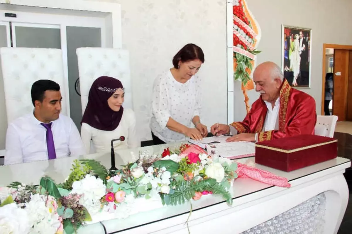 Şırnak Gazisi, 8 Yıl Sonra Çocukluk Aşkına Kavuştu