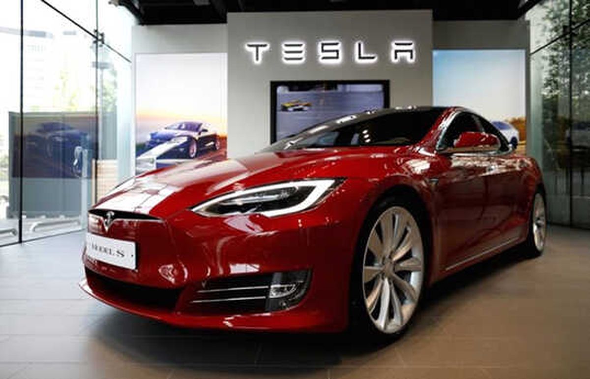 Tesla, "Borsadan Çekilme" İçin Komisyon Kurdu