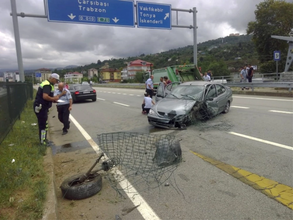 Trabzon\'da Trafik Kazası: 4 Yaralı