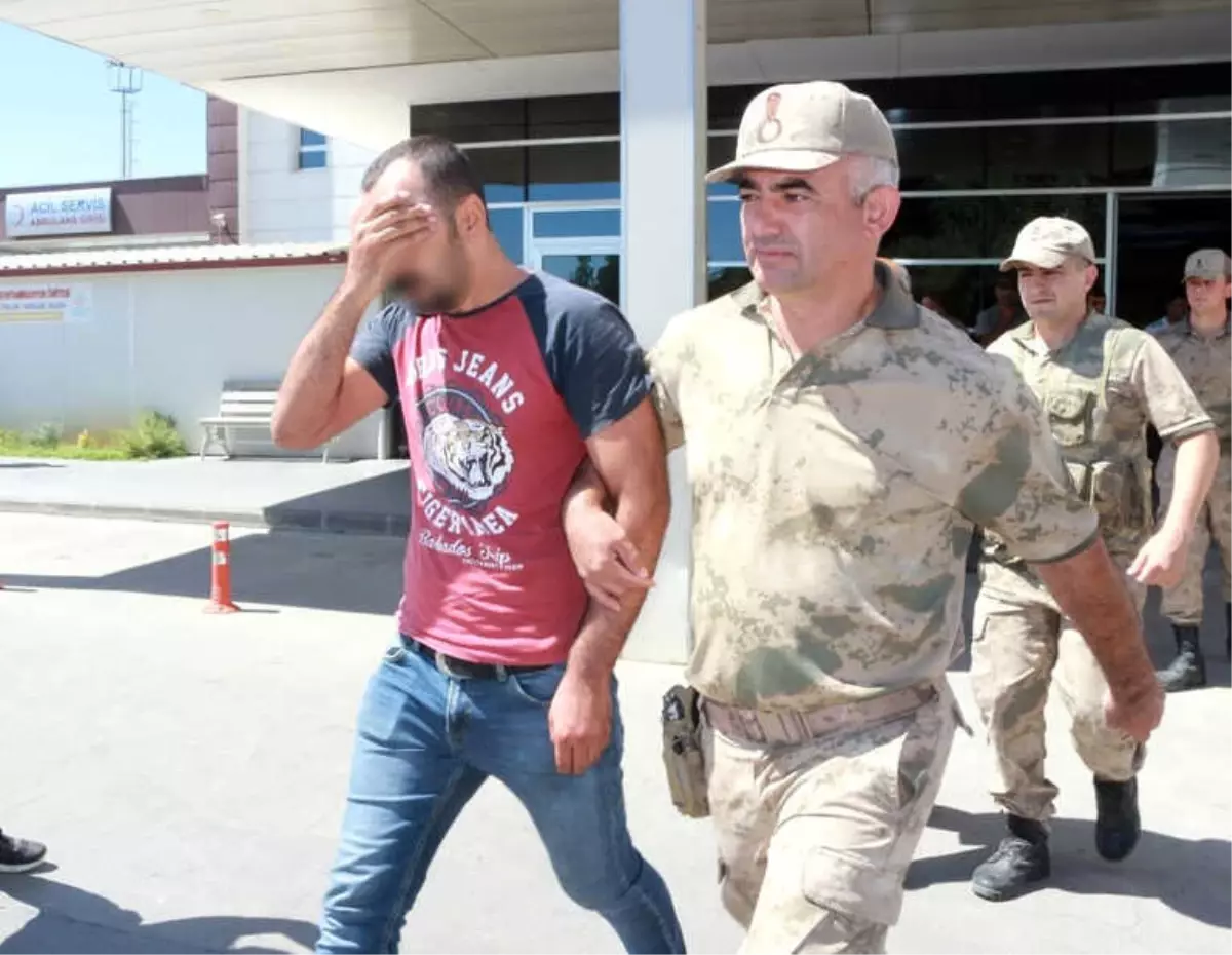 Adıyaman\'da Mermer Ocağını Basan PKK\'lılara Yardım Edenlere Operasyon: 8 Gözaltı