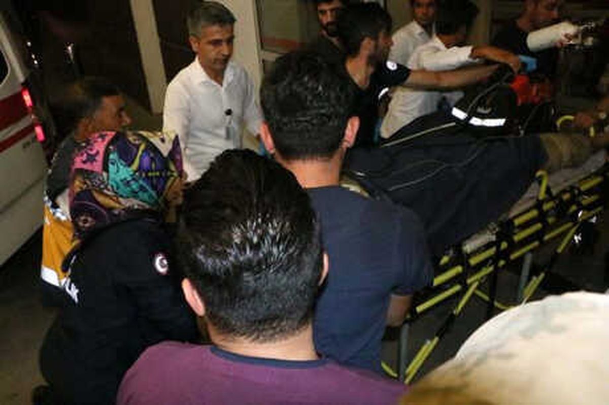 Adıyaman\'da Mermer Ocağını Basan Teröristlerle Çatışma: 1 Asker Yaralı