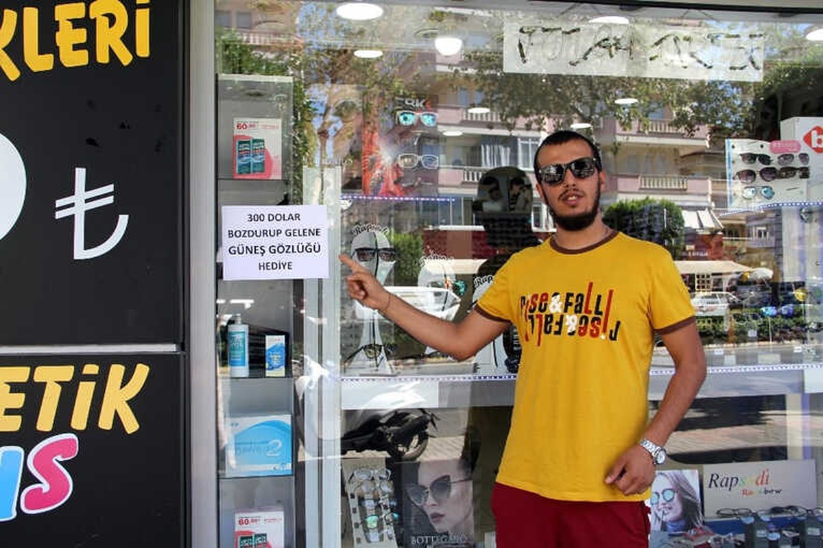 Alanya\'da 300 Dolar Bozdurana Güneş Gözlüğü Bedava
