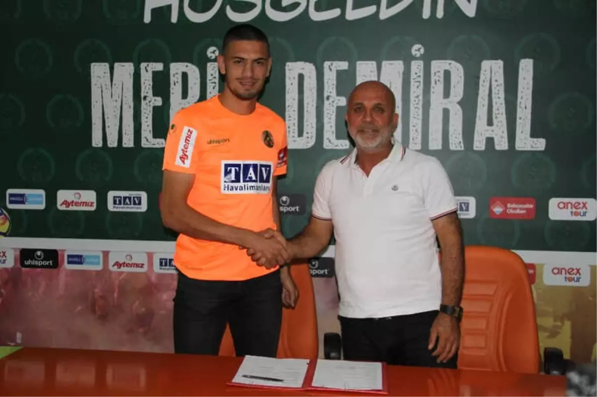 Alanyaspor, Merih Demiral\'ı Kiraladı