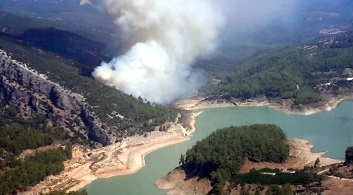 Antalya\'da Orman Yangını (1)