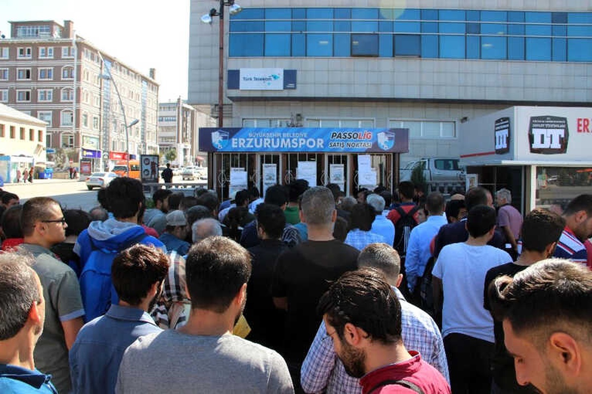 Erzurum\'da Beşiktaş Maçı Biletlerine Yoğun İlgi