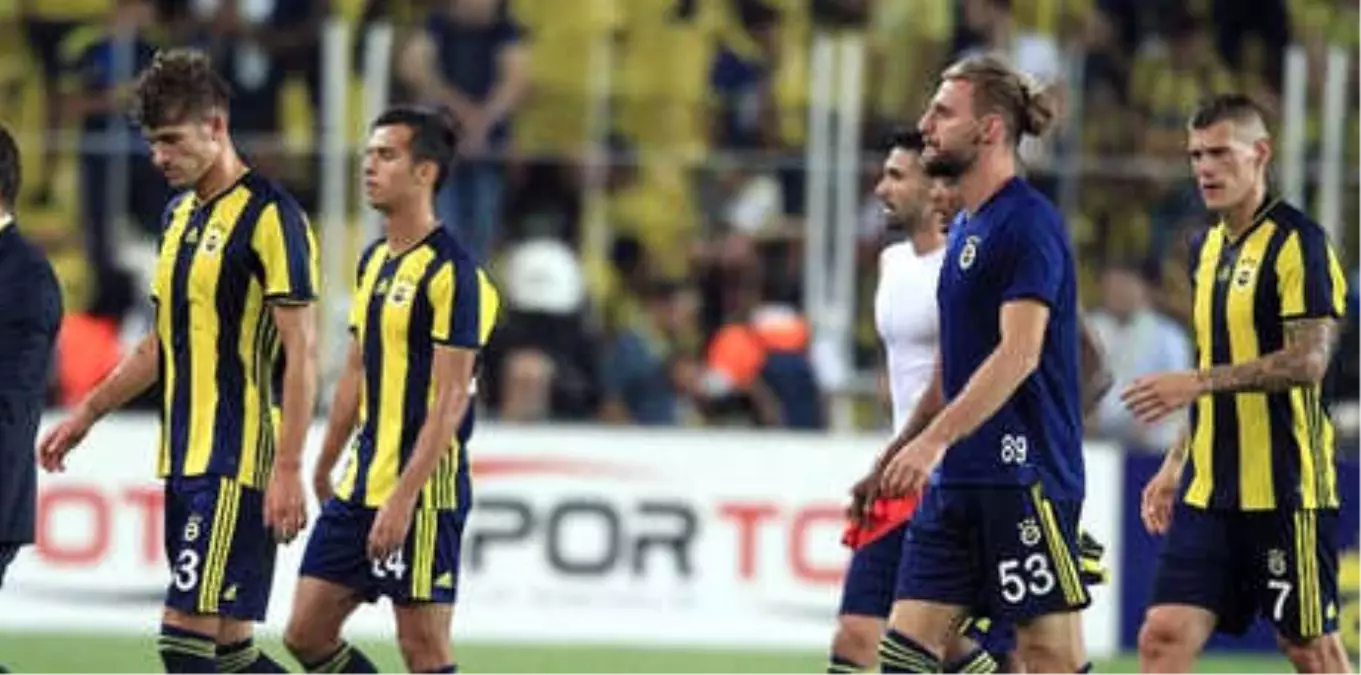 Fenerbahçe\'den Şampiyonlar Ligi\'ne Yine Erken Veda...