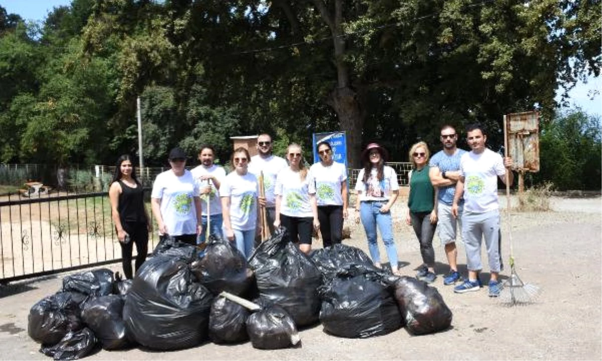 Limak Çevre Timi, Yalova\'yı Temizledi