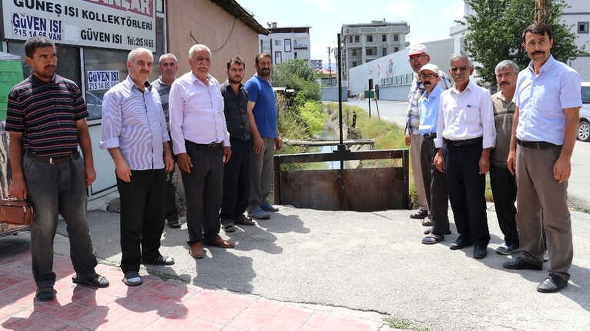 Mahalle Sakinlerinden DSİ\'ye Tepki