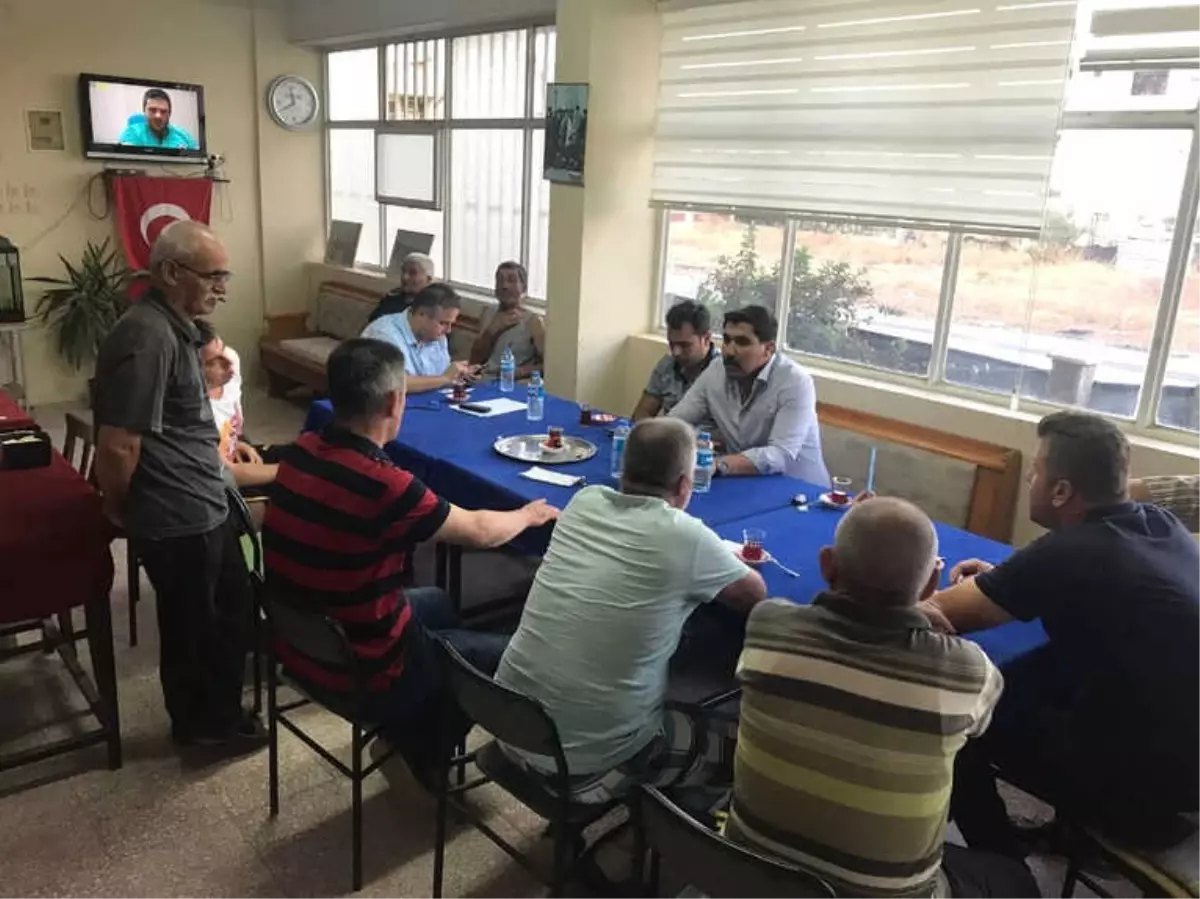 Menderes\'te Belediye Görevlileri İmar Barışı İçin Sokaklarda