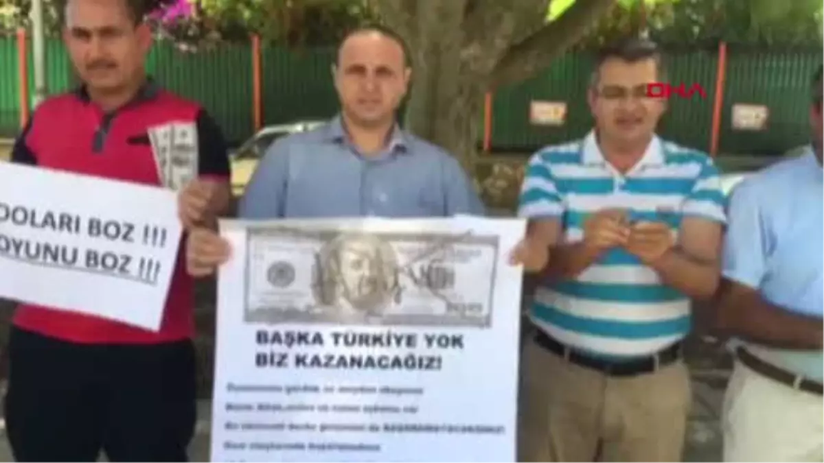 Mersin Kadroya Geçen İşçiler Sahte Dolar Yaktı, Eylem Yaptı