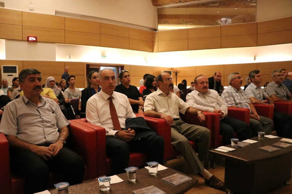 Ortaokul Öğrencilerinden Malazgirt Zaferi Klibi