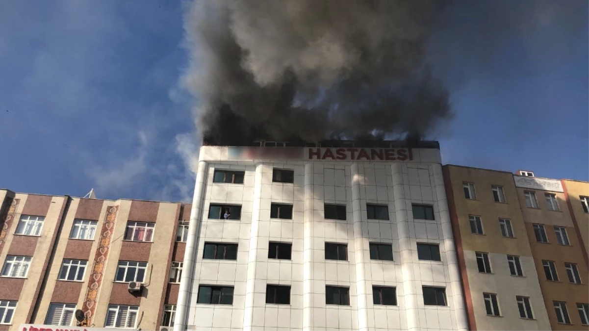 Sultanbeyli\'deki Özel Hastanede Korkutan Yangın