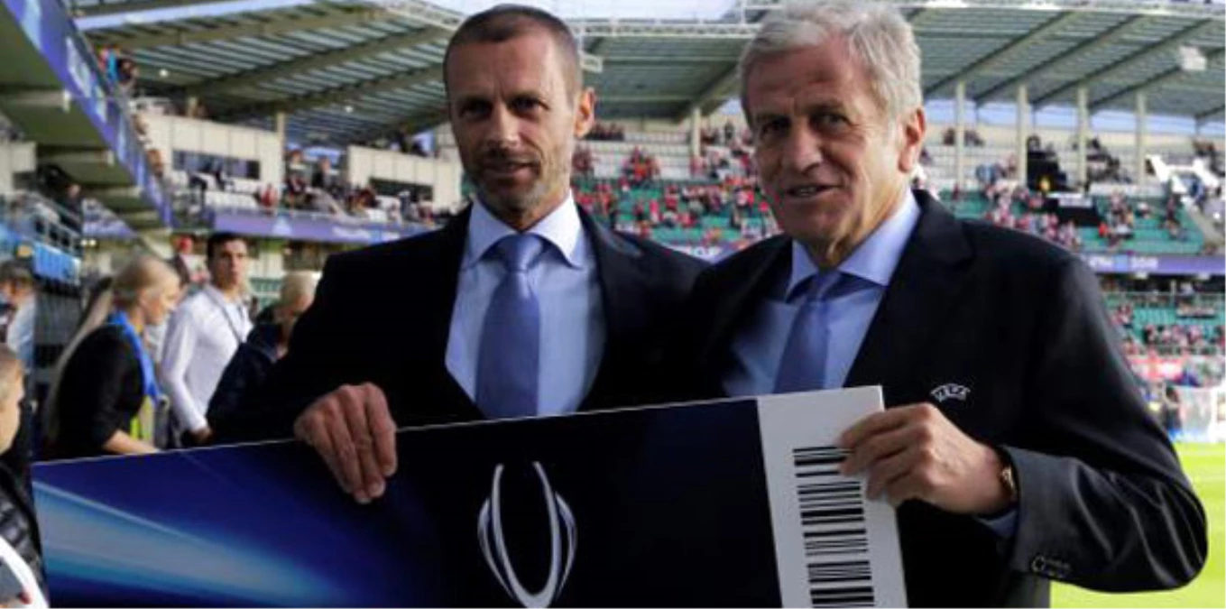 2019 UEFA Süper Kupa Ev Sahipliği Devir Teslim Töreni Yapıldı