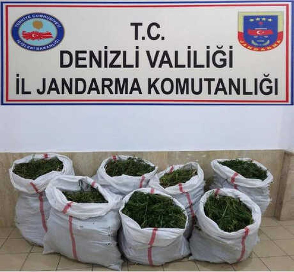 Honaz\'da 102 Kilo Esrara 1 Tutuklama