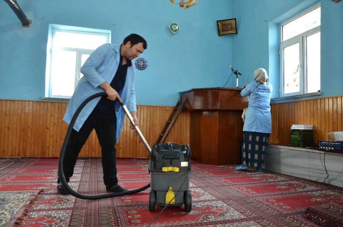 Kahramankazan\'da Camiler Bayram Namazına Hazır