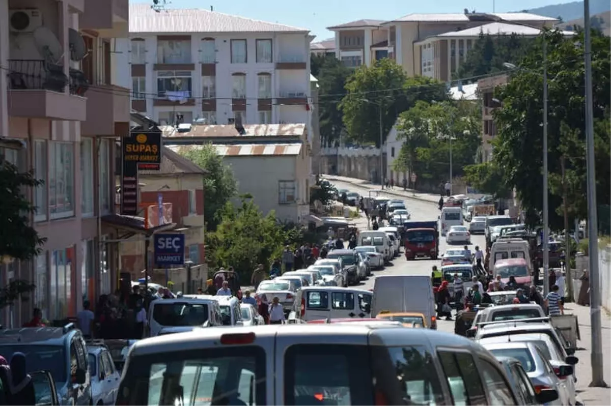 Suşehri\'nde Gurbetçi Yoğunluğu