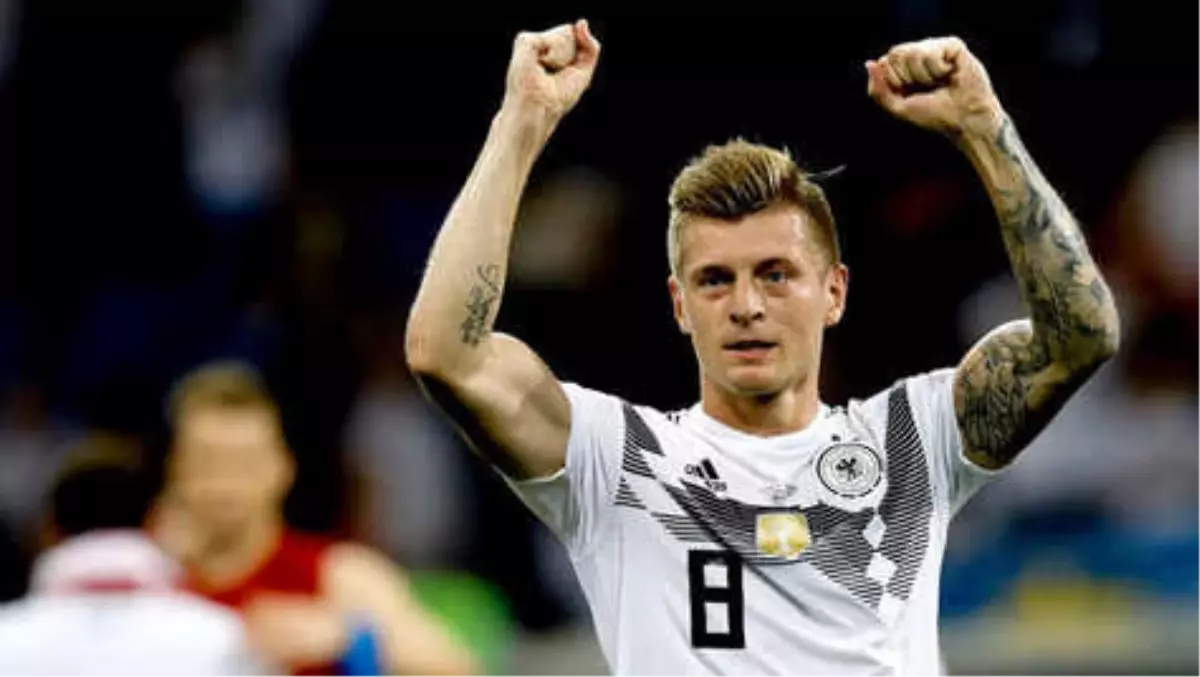 Toni Kroos: Mesut da Biliyor, Irkçılık Yok