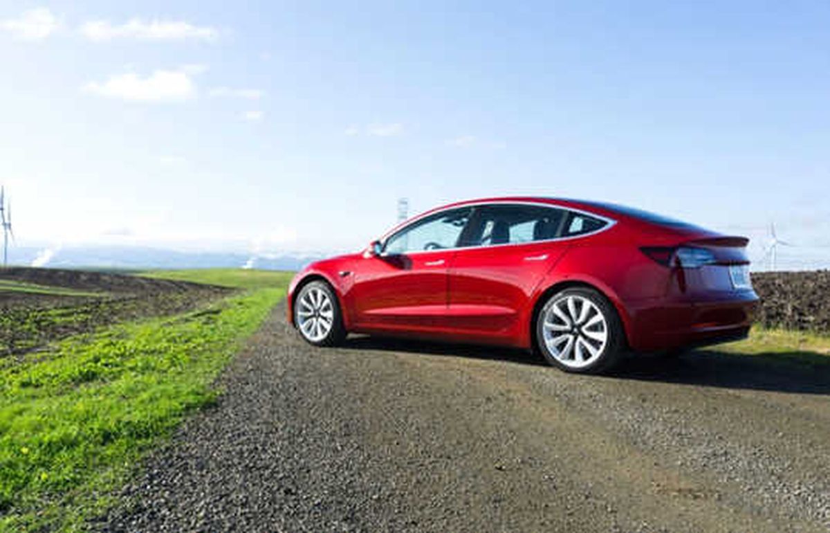 ABD Krizi Tesla Siparişlerini Durdurdu