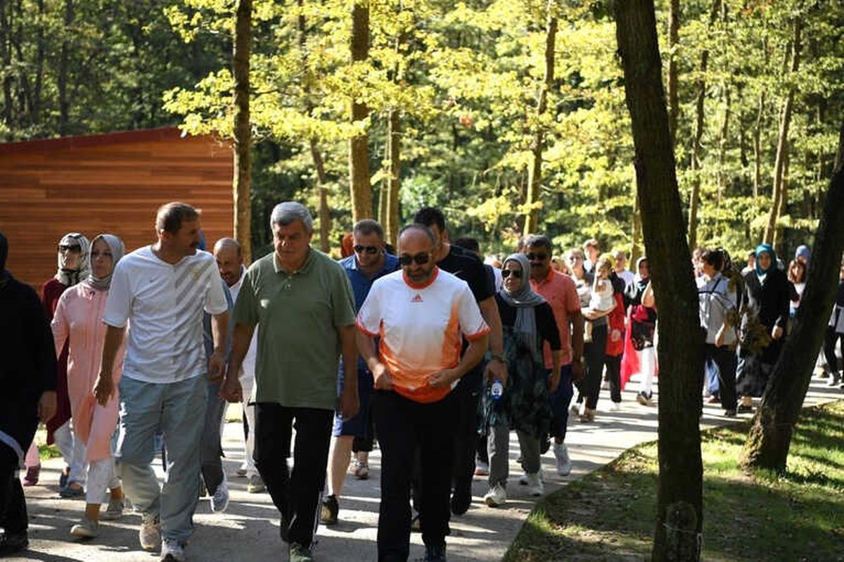 Başkanlar, Kartepe\'de Yürüdüler
