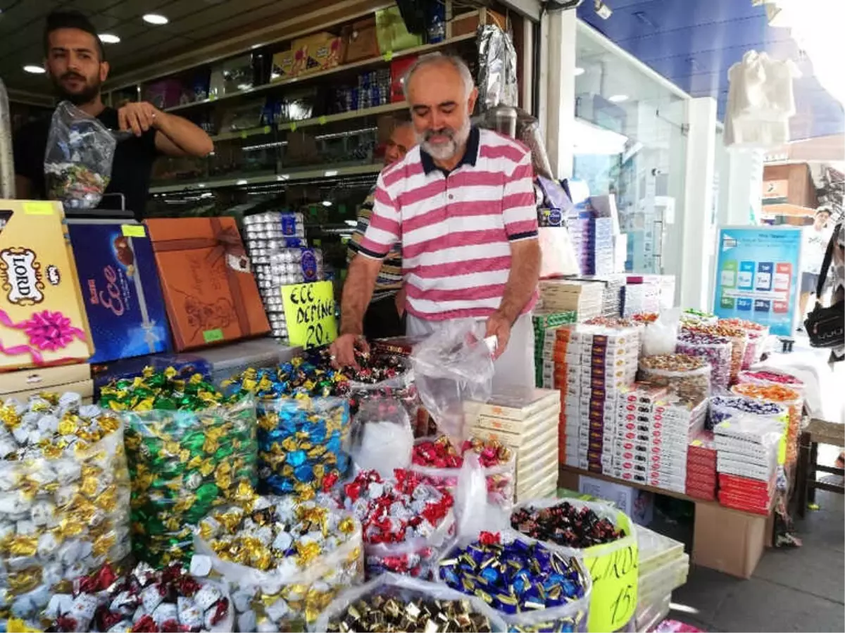 Bayram Şekerleri Tezgahlardaki Yerini Aldı