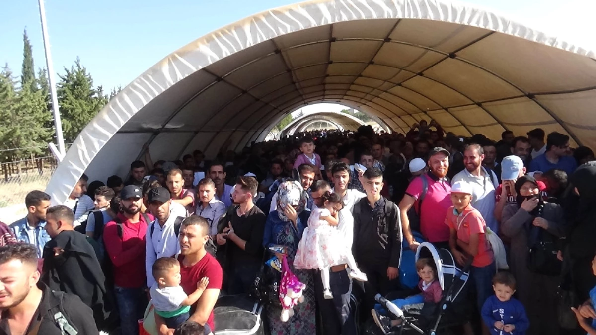 Bayramlaşmak İçin Giden Suriyelilerin Sayısı 31 Bine Ulaştı