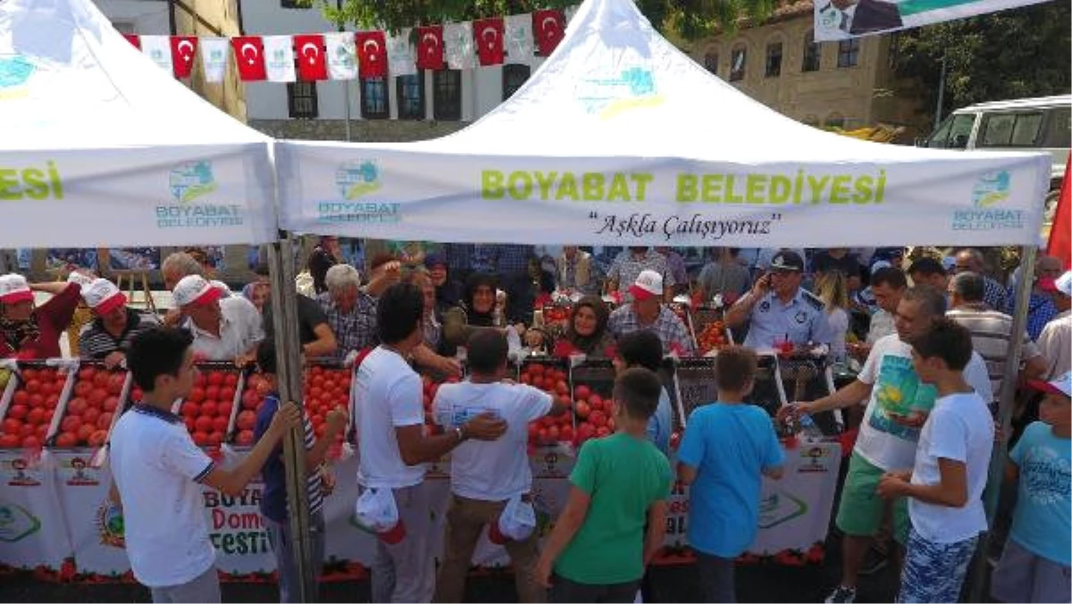 Boyabat\'ta Domates Festivali Düzenlendi