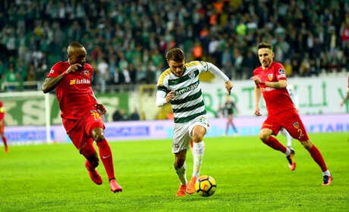 Bursaspor Sahasında Kayserispor\'u Ağırlıyor