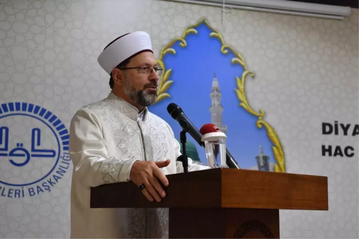 Diyanet İşleri Başkanı Erbaş, Mekke\'de Şehit Yakınları ve Gaziler ile Bir Araya Geldi