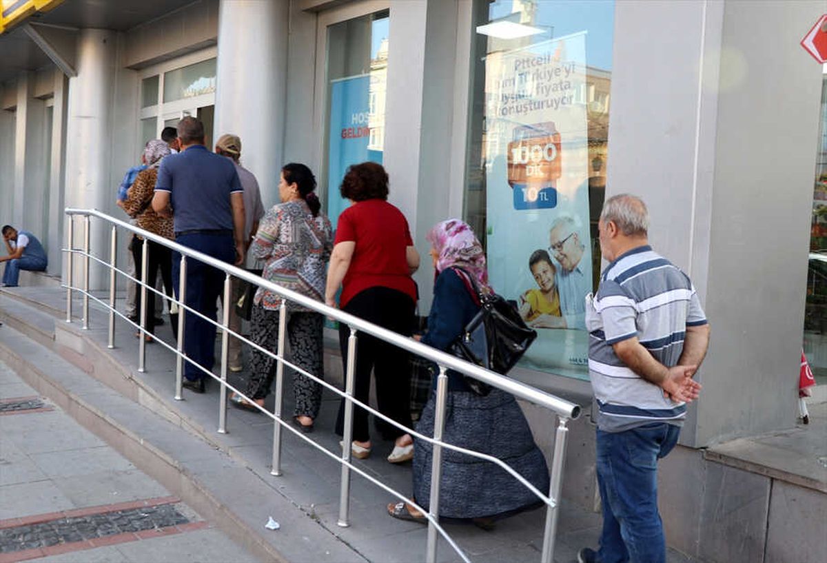 Emekli Sandığı Emeklileri de İkramiyelerini Almaya Başladı