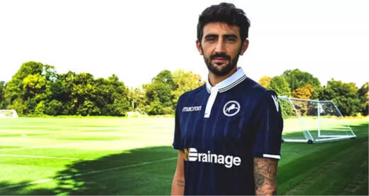 Eski Galatasaraylı Jem Karacan, İngiliz Ekibi Millwall\'a Transfer Oldu