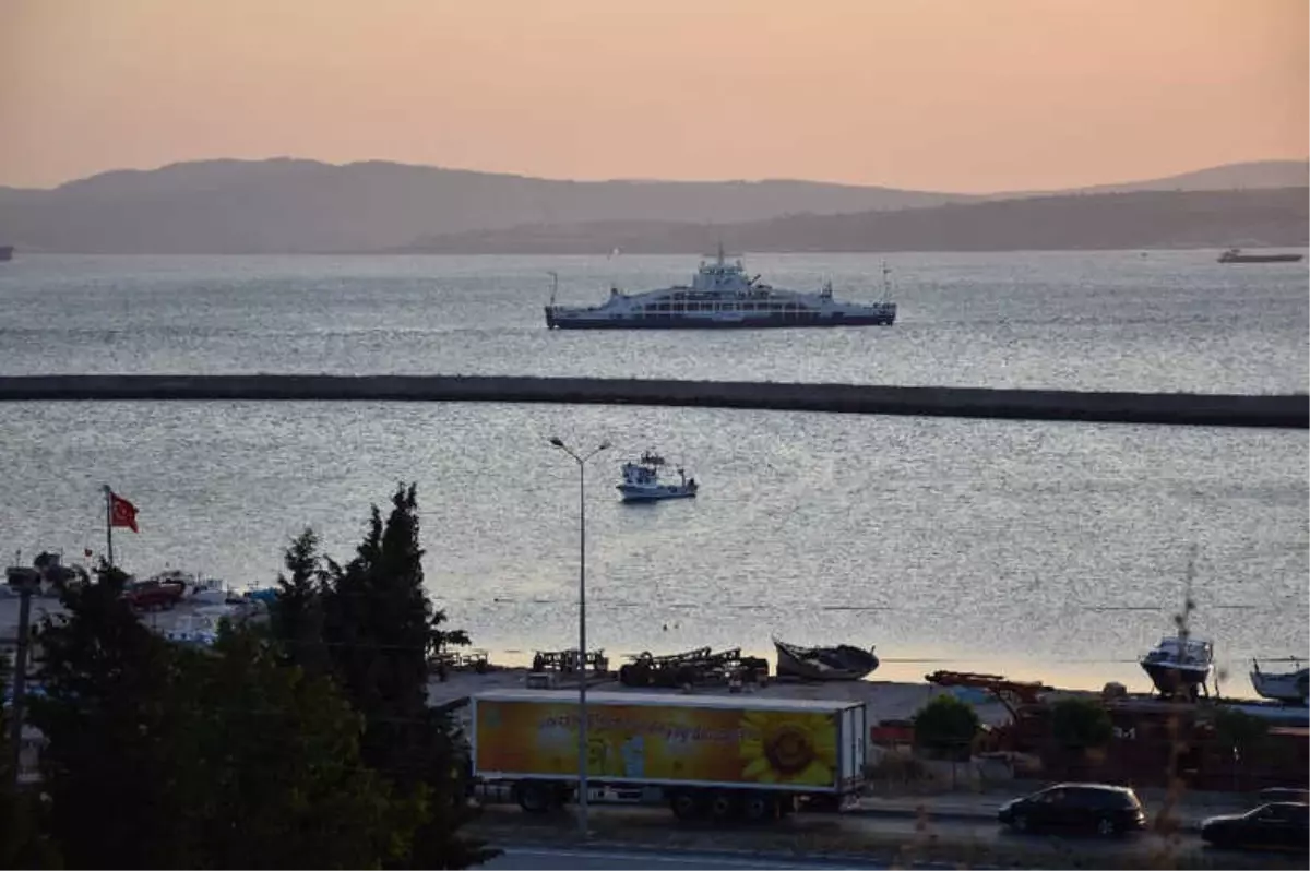 Feribot Seferlerinde Bayram Öncesi Yoğunluk Yaşanıyor