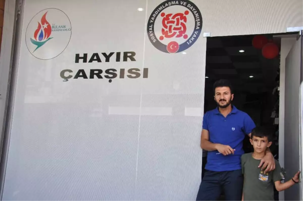 Hayır Çarşısı\'nda Bayram Hareketliliği